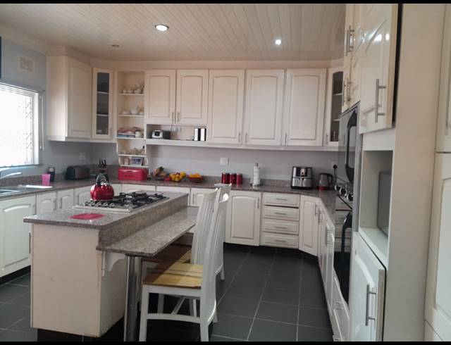 7 BEDROOM HOUSE FOR SALE IN MOTALABAD